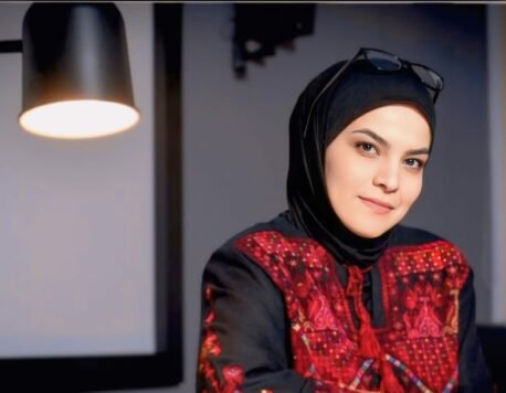 Nawa Juma a Palestinian poet